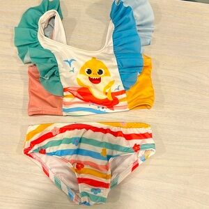 Like new Baby Shark Official Pink Fong Bikini (2T)